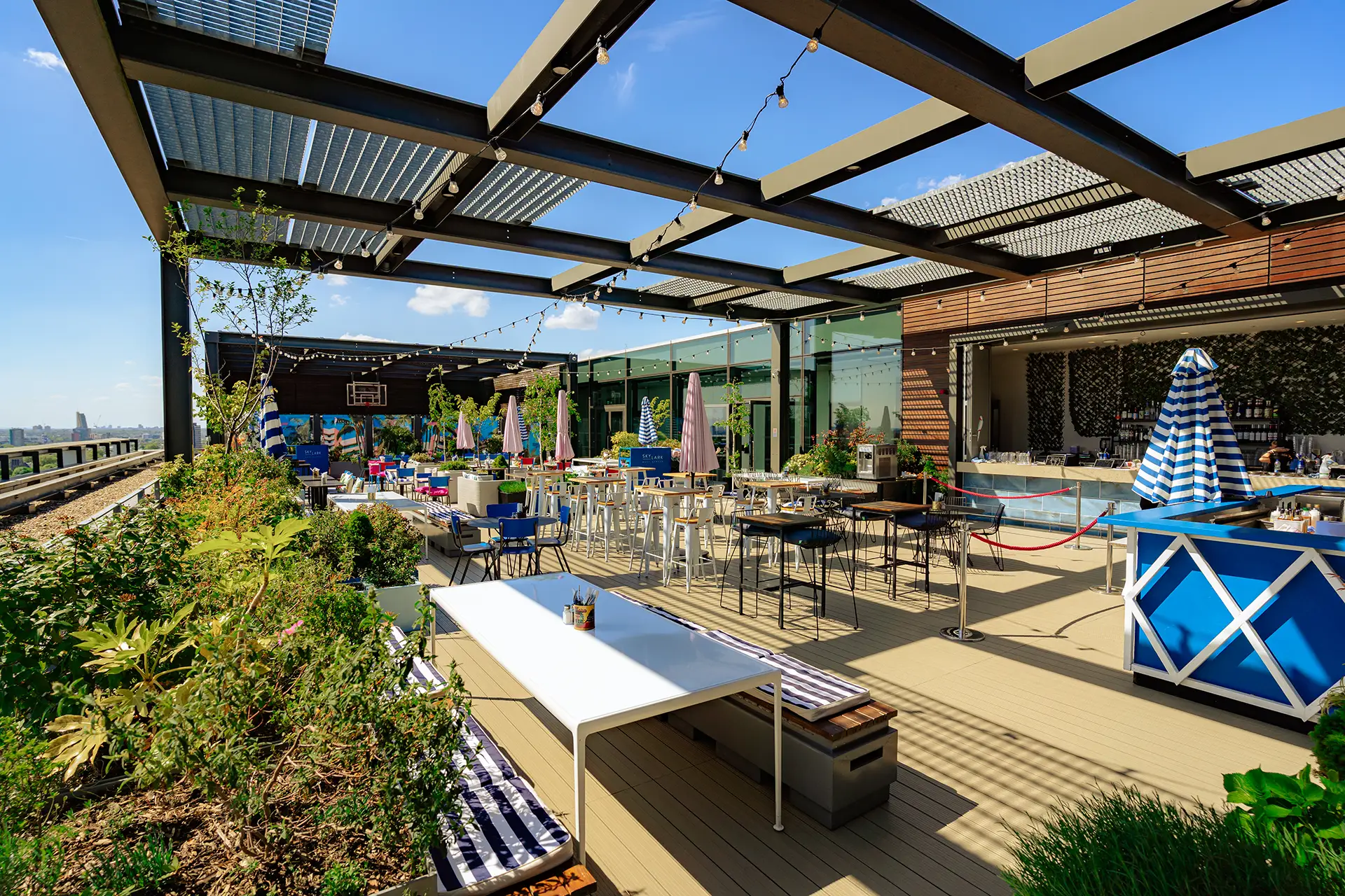 skylark-rooftop-bar-london-dsc07619 Skylark Rooftop Bar in West London Champagne Cocktails Terrace Outdoor Paddington Roof Top Restaurant in LDN